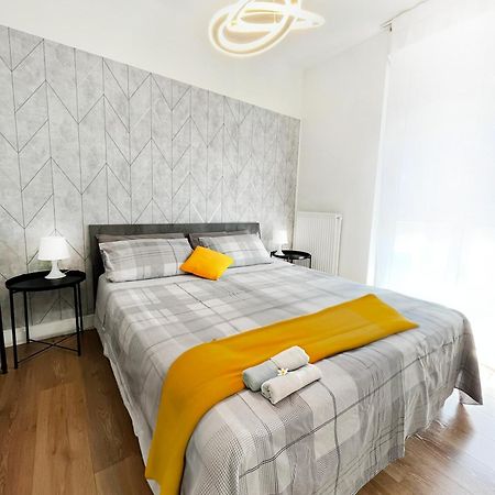 Suitesflores - Bright And Cozy Apartment In Верона Экстерьер фото