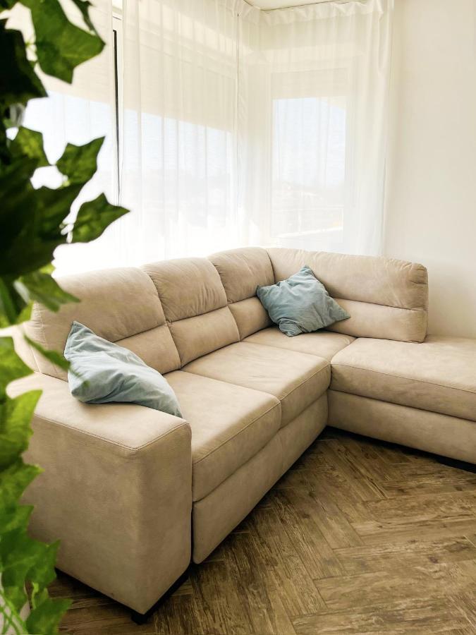 Suitesflores - Bright And Cozy Apartment In Верона Экстерьер фото