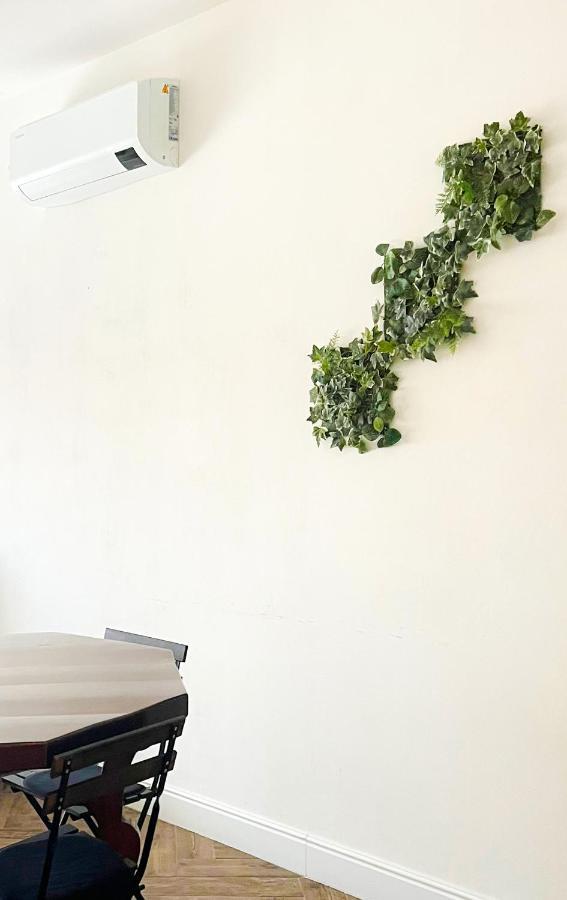Suitesflores - Bright And Cozy Apartment In Верона Экстерьер фото