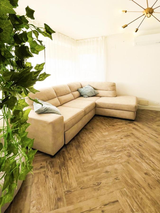 Suitesflores - Bright And Cozy Apartment In Верона Экстерьер фото